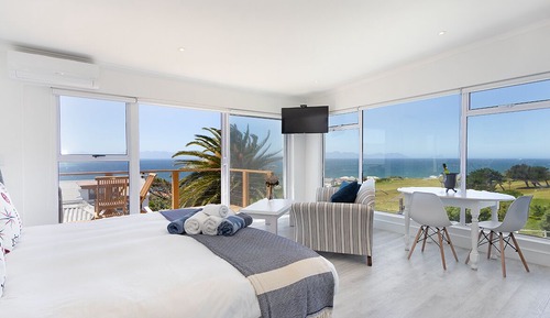 Superior Studio Suite, Sea View, Sea Facing