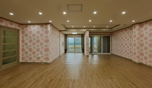 Room (Seongsanilchulbong)