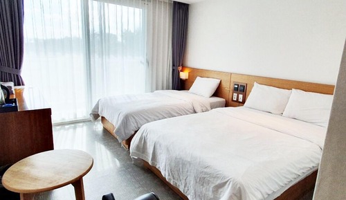 Superior Twin Room, Garden View