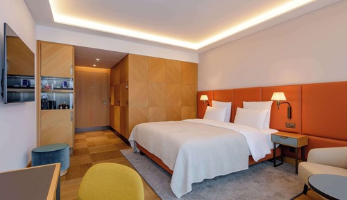 Classic Room, 1 King Bed