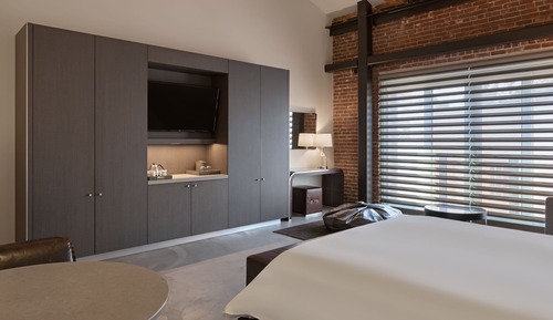 Suite, 1 King Bed with Sofa bed, City View