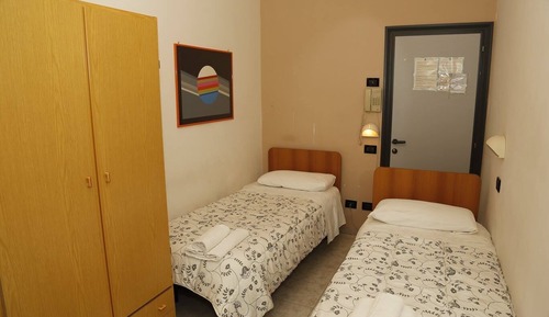 Economy Twin Room