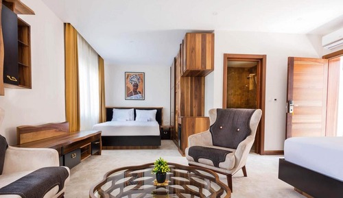 Deluxe Quadruple Room