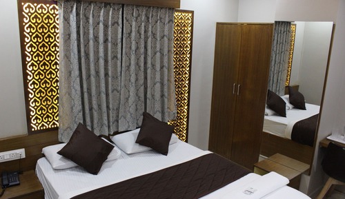 Deluxe Double or Twin Room