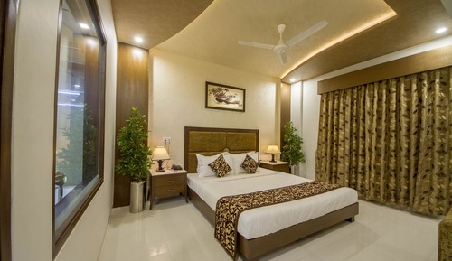 Junior Studio Suite