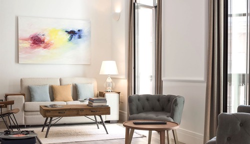 Design Studio Suite, Balcony