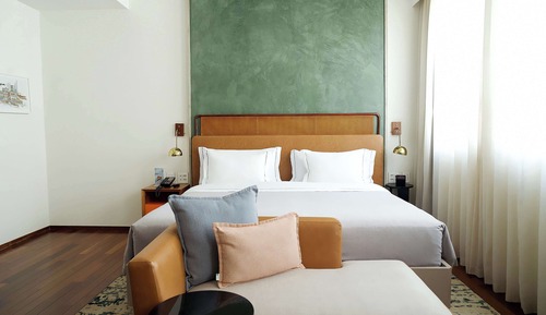 Superior Room, 1 King Bed