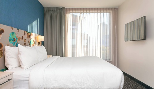 Suite, 1 Bedroom (Hearing Accessible)