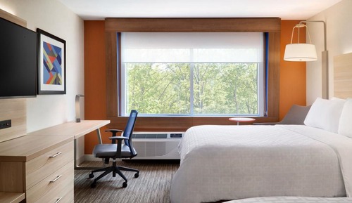 Standard Room, 2 Queen Beds, River View