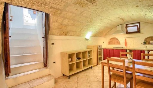 Studio (1 Bedroom)