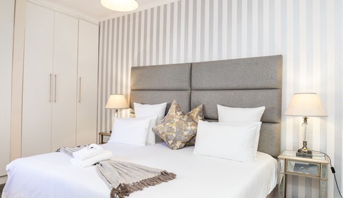 Premium Twin Room