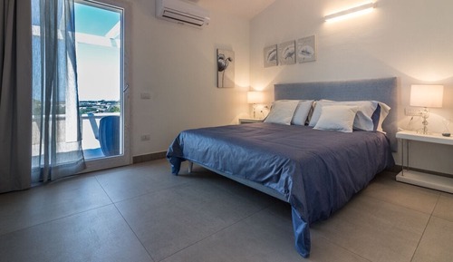 Deluxe Double Room (4)