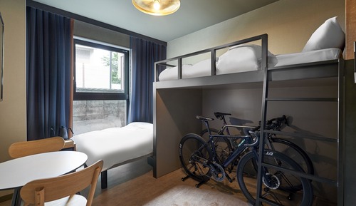 Loft Bed Twin, Non Smoking (Shower Only)