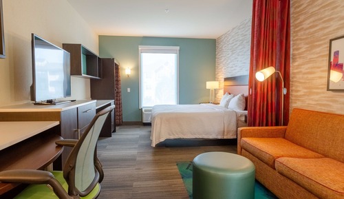 Studio Suite, 1 King Bed, Non Smoking