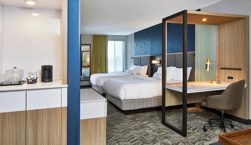 Suite, 2 Queen Beds (Mobility/Hearing Access, Roll-in Shwr)