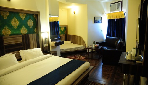 Family Room (4 Beds)