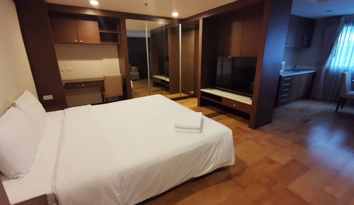 Executive Studio