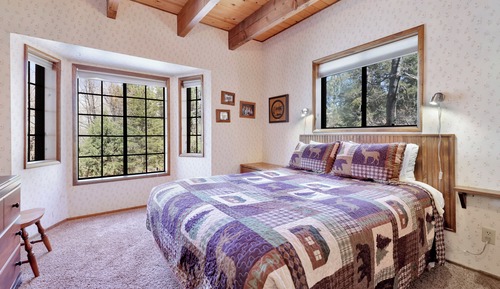 House, Multiple Beds, Patio, Mountain View (1057)