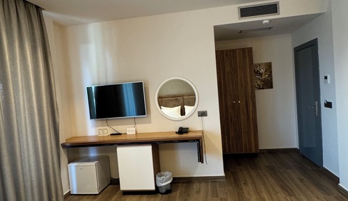 Deluxe Triple Room, Balcony, Ground Floor