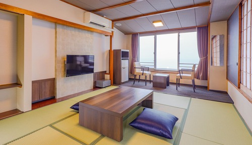 Superior Japanese-Style Room with 10 Tatami Mats (Sea side) - Indoor Bath - Non-Smoking