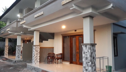 Deluxe Triple Room, Bathtub, Poolside