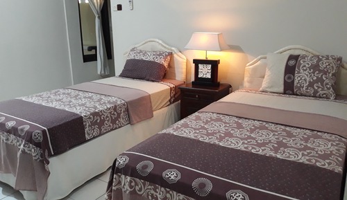 Family Room, 2 Bedrooms, Connecting Rooms, Pool View