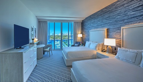 Room, 2 Queen Beds, Balcony, Marina View