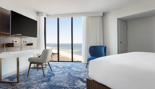 Deluxe Suite, 2 Bedrooms, Balcony (View)