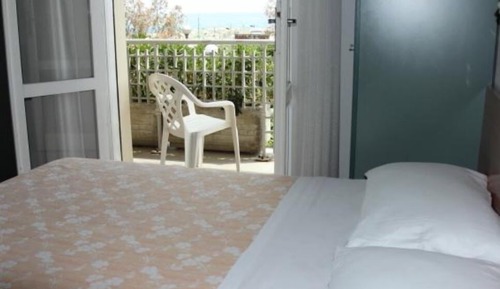Double or Twin Room (Beach Access)