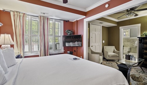 Deluxe Room, 1 King Bed, Balcony
