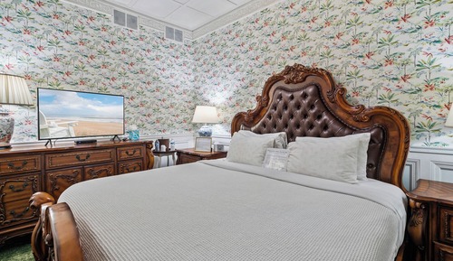 Comfort Room, 1 King Bed, Ground Floor