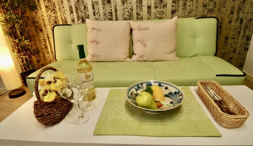 Room (503)