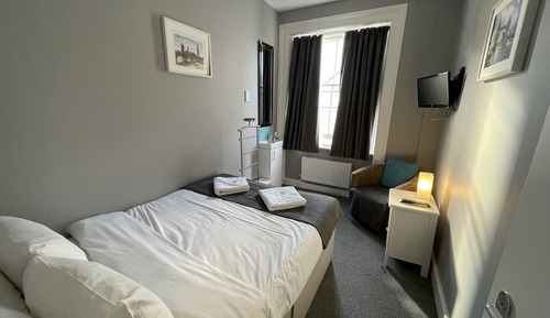 Basic Double Room, Shared Bathroom