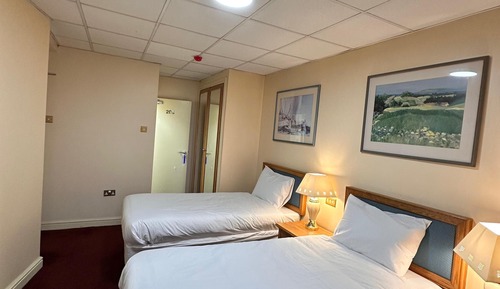 Standard Twin Room, 2 Twin Beds, Non Smoking, Ensuite