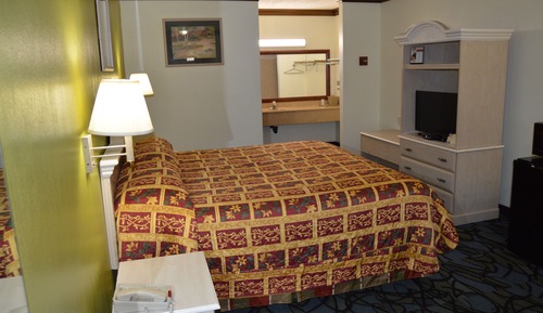 Standard Room, 1 King Bed