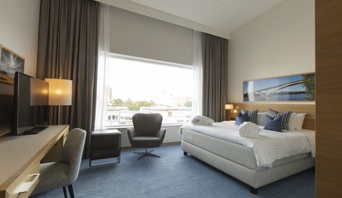 Premium Room, 1 King Bed