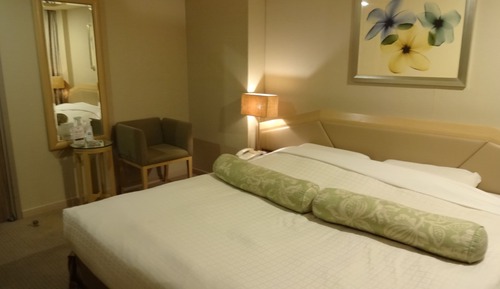 Resort-style Room, Smoking 