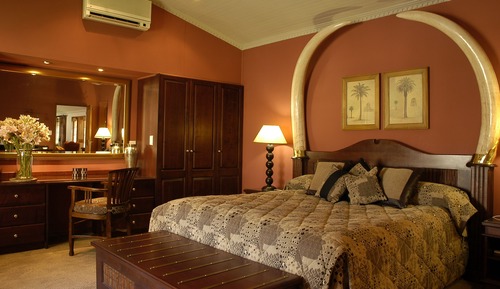 Executive Suite, 1 King Bed, Garden View