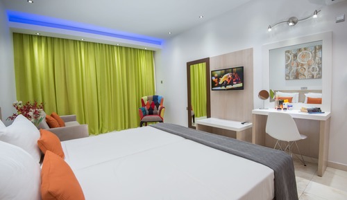 Luxury Triple Room
