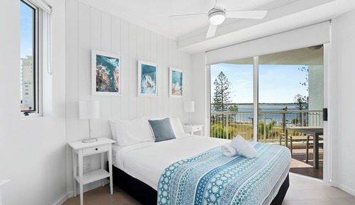 1 Bedroom Deluxe Apartment