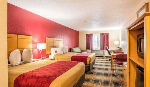 Efficiency, Room, Multiple Beds, Non Smoking
