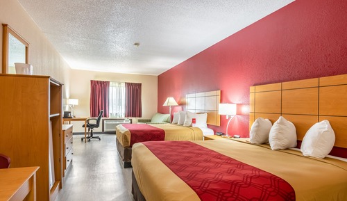 Room, 2 Queen Beds, Non Smoking (Pet Friendly)