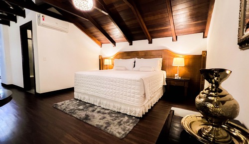 Luxury Suite, 1 Queen Bed