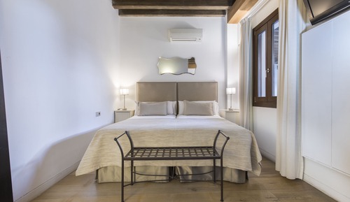 Double Room, Courtyard Area