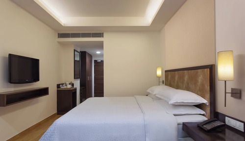 Traditional Room, 1 King Bed, Non Smoking