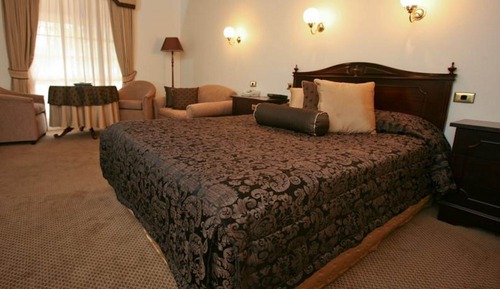 Superior Queen Room 
