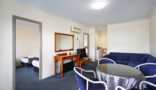 Standard Room, Non Smoking, Kitchenette (2Brm Apartment)