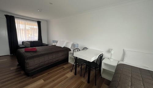 Premium Triple Room Pet Friendly