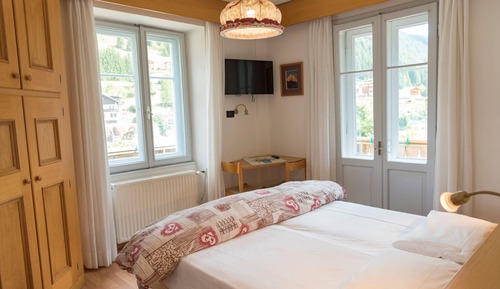 Classic Double or Twin Room