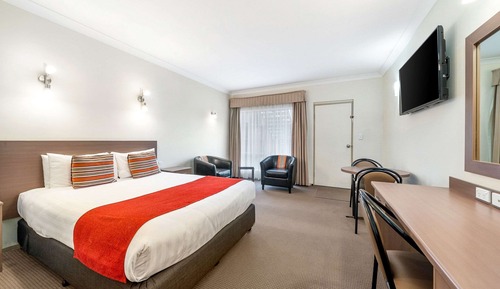 Deluxe Room, 1 Queen Bed